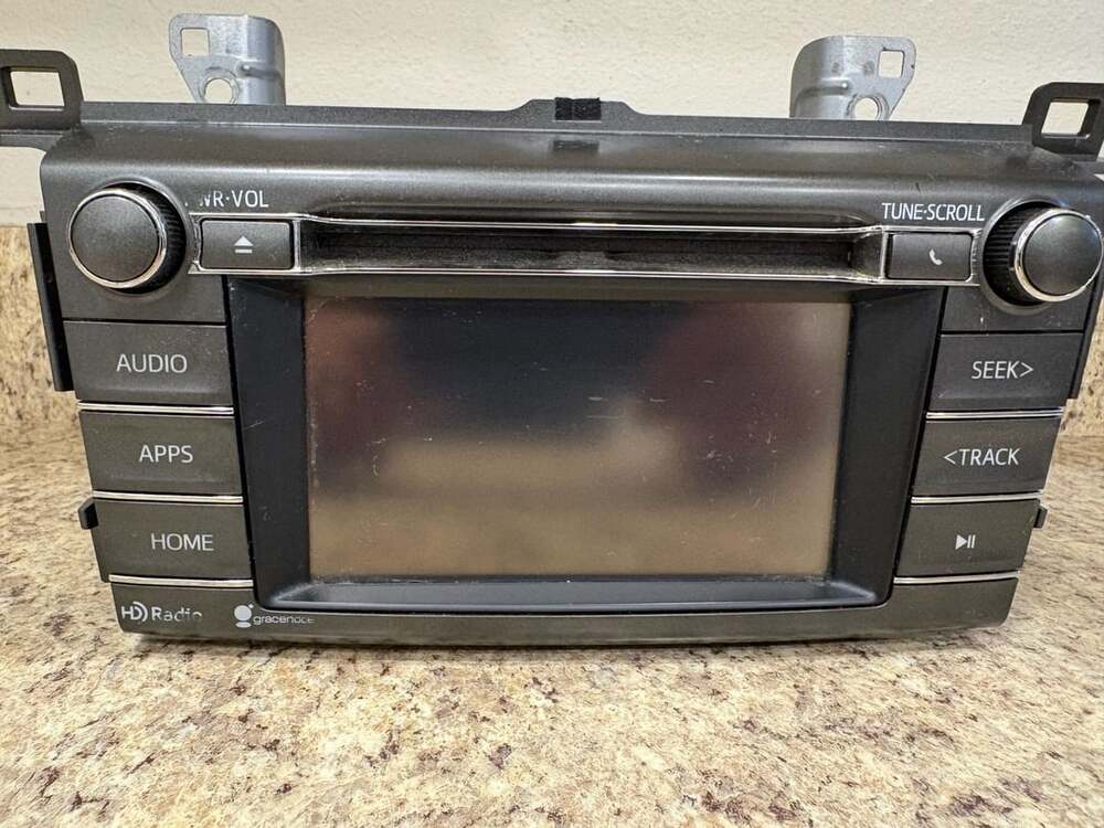 2015 Toyota RAV4 AM FM CD Radio Receiver 86140-0R100 Entune OEM